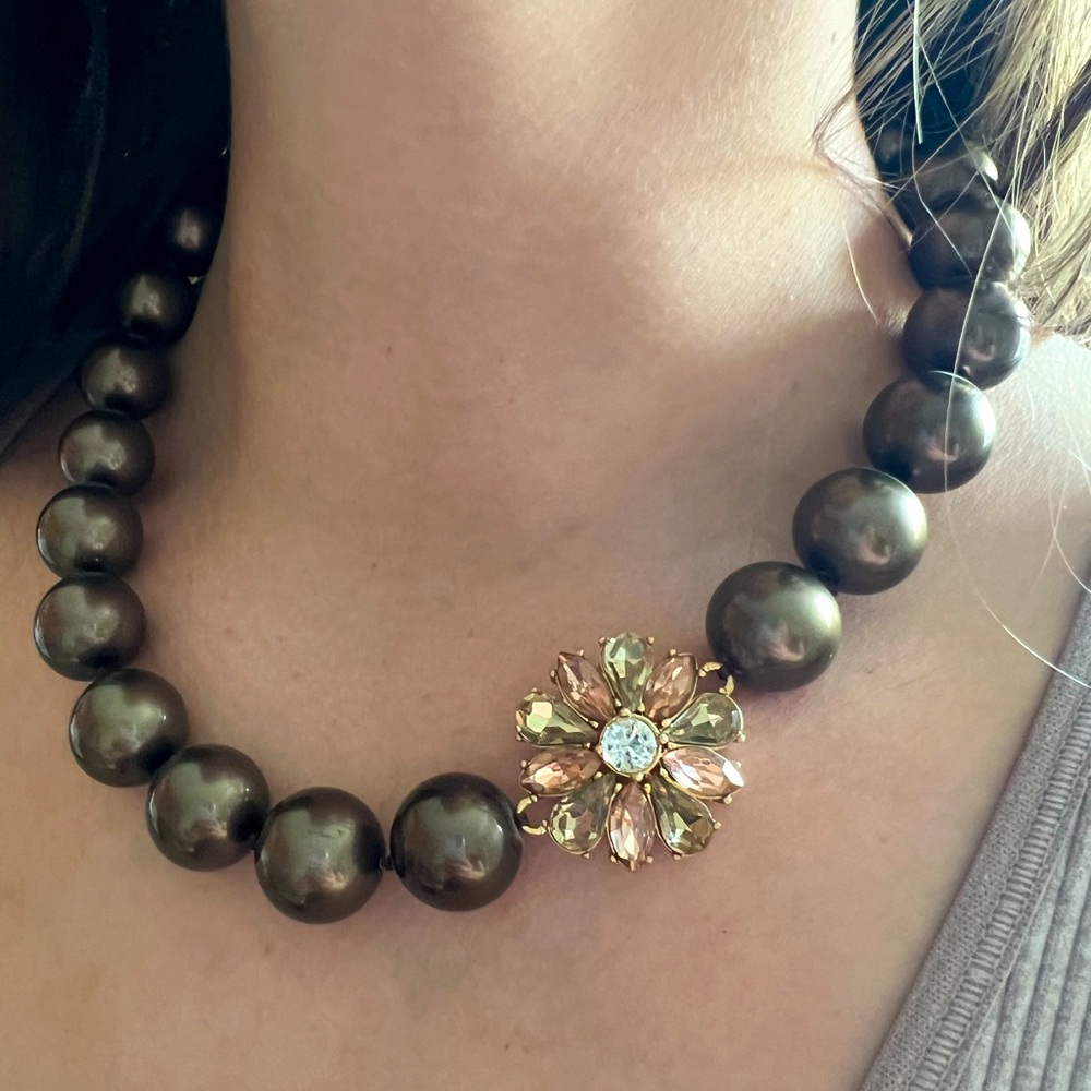 Lia Sophia statement necklace